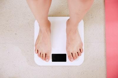 足踏み運動はダイエットに効果大！正しいやり方と効果を高めるコツを紹介！