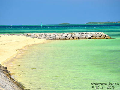 沖縄　/　小浜島　細﨑ののどかな海の風景