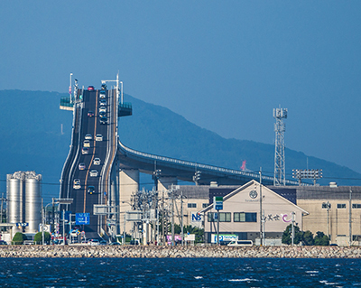 秋のドライブ、渡ってみたい橋の2位は「ベタ踏み橋」 1位は無料で走れる絶景の橋