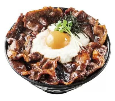 秋の月見商戦に「すた丼」も参戦！ 「肉盛北海道月見すた丼」が登場