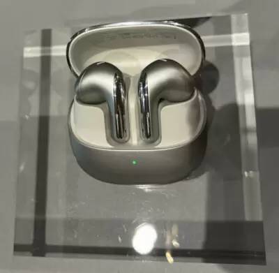 インナーイヤーでノイズキャンセリング搭載、完全ワイヤレスイヤホン「Xiaomi Buds 5」