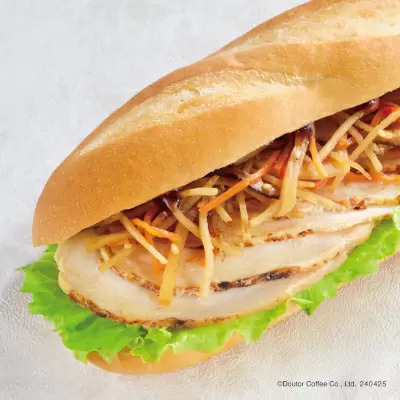 ドトールでてりやきチキンのミラノサンド登場、4月25日に発売