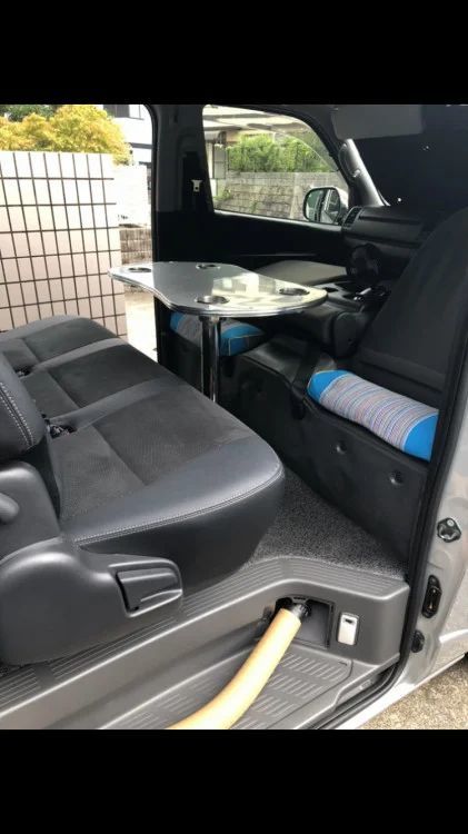 家族みんなで車中泊!ハイエースバンで2段ベッドを実現【あなたの『車×キャンプスタイル』】