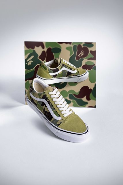 足元に視線が集中！A BATHING APE×VANSのコラボスニーカー