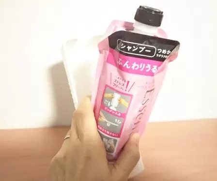 「名もなき家事」撲滅運動|スマートホルダーでシャンプーの詰め替え作業「ほぼゼロ生活