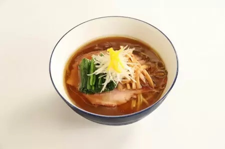 東京駅前のＫITTEに、大阪発の鶏白湯ラーメン「鶏soba座銀」オープン