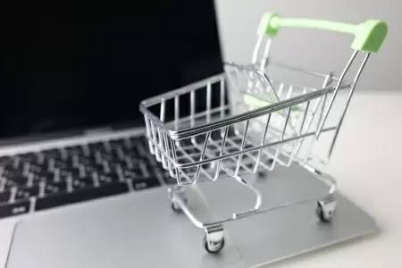 AI活用のECサイトでほしい商品が見つかる！ より買い物が簡単に