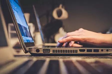 ネット上に出没する「釣り」を徹底解剖 そのスレッドタイトルは本物か!?