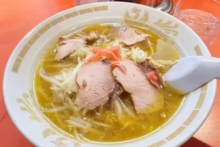 東京・下北沢の「1番好きなラーメンランキング」　3連覇で殿堂入りした黄金に輝くスープが特徴のラーメン店は？