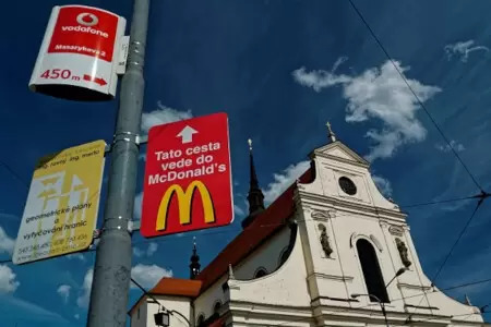 「マックデリバリー」使ってる?ほかのデリバリーサービスとの違いを紹介!
