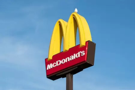 「マックデリバリー」使ってる?ほかのデリバリーサービスとの違いを紹介!