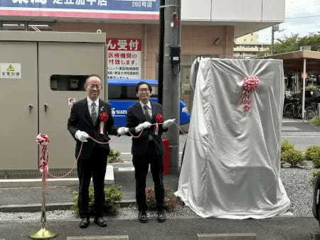 コジマ×ビックカメラ足立加平店にEV急速充電器を設置、来店者の利便性を高める