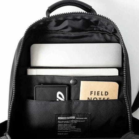軽量で防水もばっちり!WONDER BAGGAGEの人気モデルから、高機能生地X-pacを使用した新モデルが登場