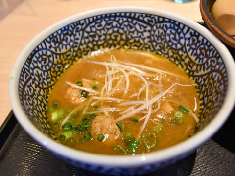 数々のランキングで1位を総舐め!濃厚魚介つけ麺「麺屋一燈」を徹底取材