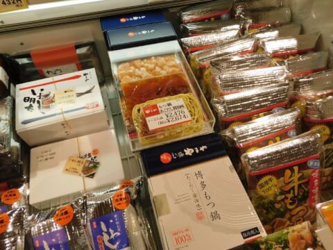 福岡空港で買えるおすすめのお土産20選！定番商品から明太子や絶品カステラなど