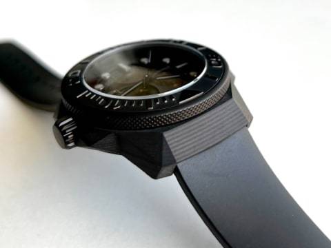 【価格破壊ウオッチを実機レビュー】10万円台でフォージドカーボン 採用、アンダーン(UNDONE)の限定モデルに注目