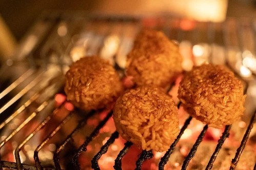 バーベキューに◎な焼きおにぎりレシピ3選。簡単でおいしいアレンジバージョンも！