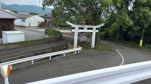 【八代市】水の上に神社！球磨川と八代海の間にある水島を守護する神秘的な龍神社