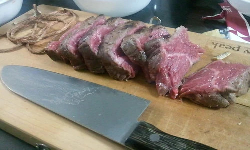 焼肉とバーベキューの違いってなに？それぞれの魅力やお肉をおいしく焼く秘訣も！