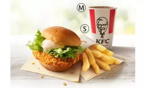 300円もお得！ KFCの「チキンフィレバーガーセット550円」キャンペーン 