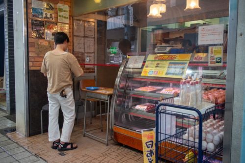 【天草市】WANIMAも愛した本渡のケンチキ！「チキンショップまさき」の鳥の丸焼きは思い出の味がした