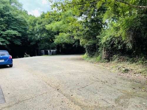 車で行ける山鹿のナイアガラの滝で、夏を見る　～山鹿市鹿北町　釘ノ花の滝～