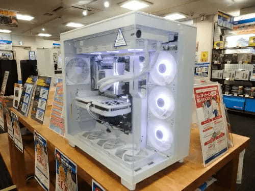 「推しを教えてください！」、「推し活PC」つくります！――「ドスパラ大阪・なんば店」の凄腕スタッフ