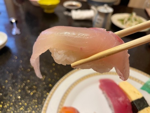定食は孫の名前入り！孫LOVEの「伊勢」はお寿司の味も大将も最高だった！