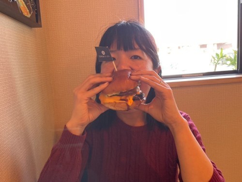 【熊本市北区】激甘玉ねぎが決め手！「淡路島バーガー 熊本植木店」が3月28日オープン！