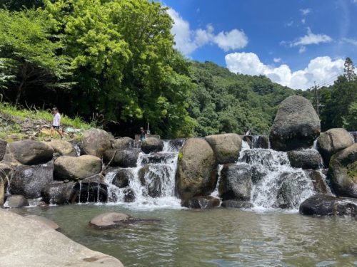 【八代市】夏だー！水遊びだ！子どもから大人まで思いっきり楽しめる「水無川ホタルの里公園」