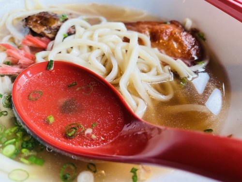 【熊本市中央区】上の裏通りでゆったり、ソーキそばランチを食べられる！～和・ガンセ～