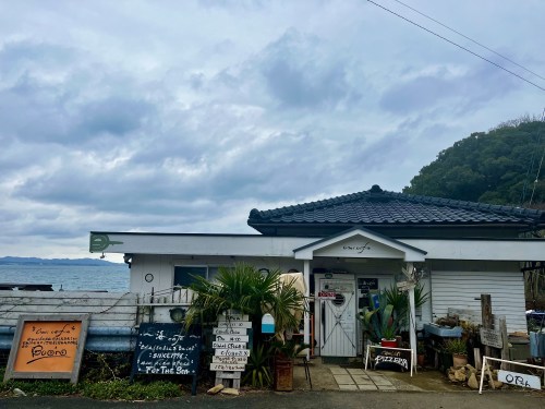 天草市「海cafe GENOA（海カフェ ジェノア）」海の見える席でのんびりランチ