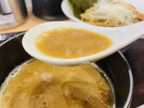 【オープン情報】4月に閉店した下通り「肥後大勝軒」の跡にできたラーメン屋「濃厚鶏白湯 いわお」に行ってきた！