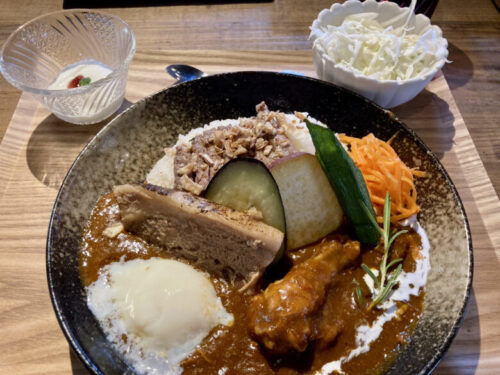 【熊本市中央区】肉×肉×肉＝至福のカレー！お腹いっぱい満たされる地域食堂bondcurry