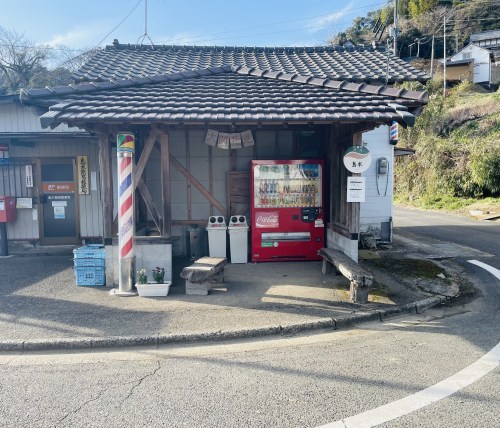 きみが大人になった頃、きっとまた会える　～上益城郡山都町島木　うそご滝と山都町立中島南部小学校跡～