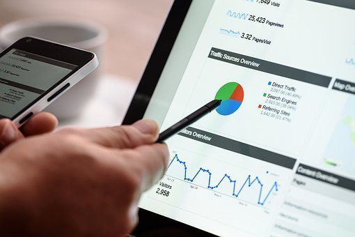 【IT企業】とは?企業の種類や職種について詳しく解説!