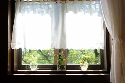 窓ガラスの修理・交換の費用はどのくらいかかる？基礎知識を徹底解説！