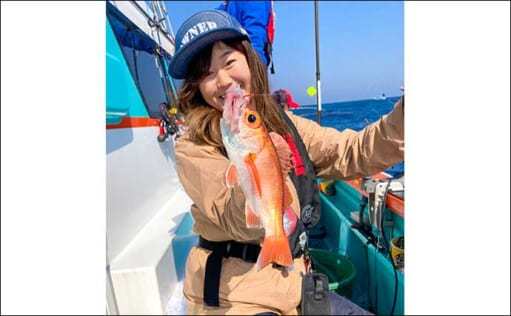 犬吠沖の中深海釣りでアカムツ2尾　46cm頭に船中全員安打達成