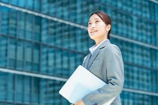 会社の辞め方手順を徹底解説！退職理由や伝え方のポイントは？