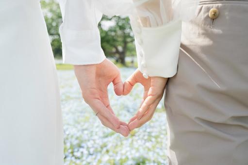 港区女子の実態を調査!あるあるな特徴から悲しい成れの果てまで
