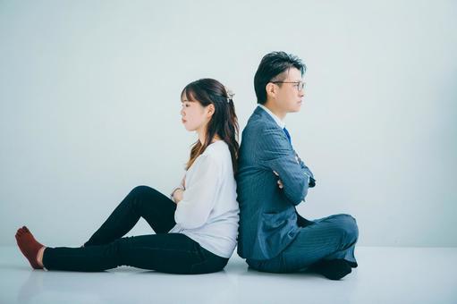 別れるべきか悩んだ時はどうする？答えを出せない時のチェック項目を紹介！