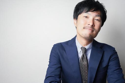 カリスマ性のある人ってどんな特徴?カリスマ性を身につける方法も解説！