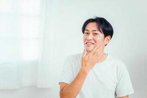 肌が綺麗な男性の肌ケア方法を徹底解説！なぜあんなに綺麗なの？