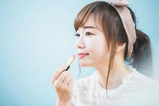 男が沼る魔性の女の特徴は?モテる理由や同性からも好かれる魔性の女になる方法