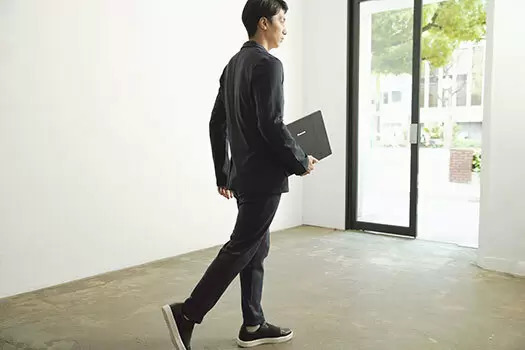パナソニック、「レッツノート」初のWi-Fi 6E対応「FV4」と個人店頭向け2023年春モデルを発売