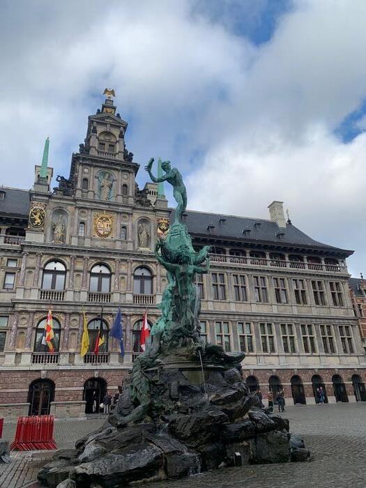 【オランダ・ベルギー】食に美術にクルーズまで!2カ国のハイライトを抑えた8日間ツアー☆