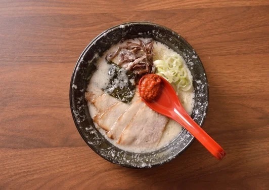 背脂限界投入!『最強こってりラーメン 炎者』本厚木に6月5日グランドオープン