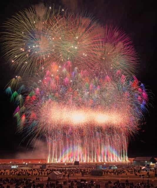 岩手の空に咲く15,000発以上の花火｜陸前高田市『三陸花火大会2022』