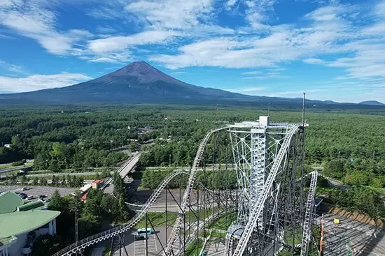 富士急ハイランド、日本最長「FUJIYAMAスライダー」7月22日オープン！