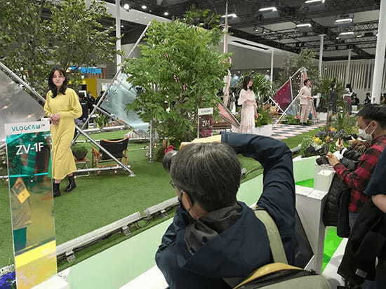 カメラの祭典CP＋、4年ぶりにパシフィコ横浜で開幕、オンラインでも併催